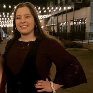 Meet your Posher, Stephanie